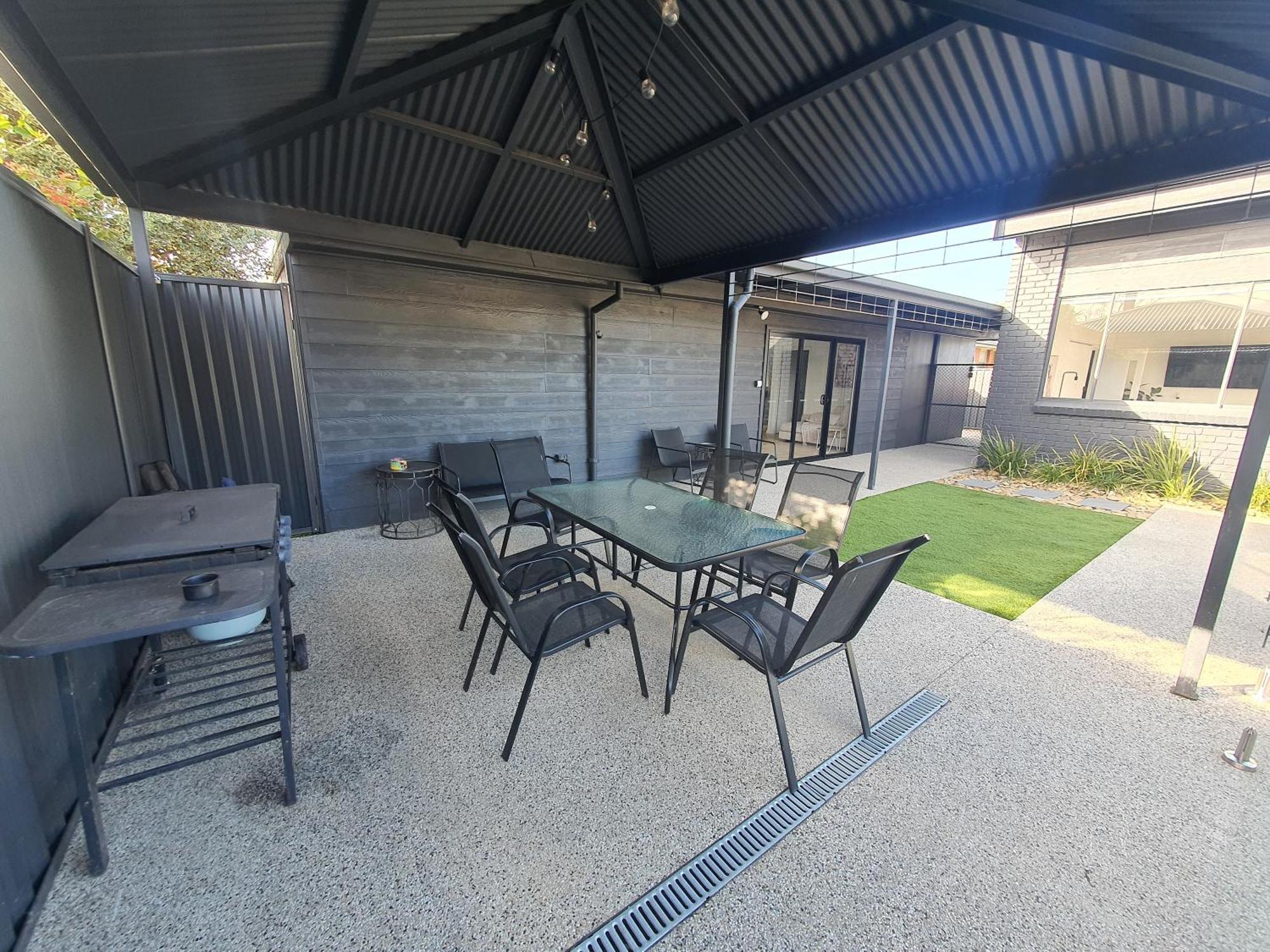 Perfect Large Multi Family Accommodation Yarrawonga Exterior photo